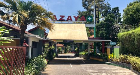 外部的 2 Budget Room at Arjuno 5 (1 Bedroom) by Hotel Azaya