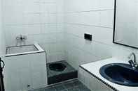 Toilet Kamar Melissa Palace Hotel And Karaoke