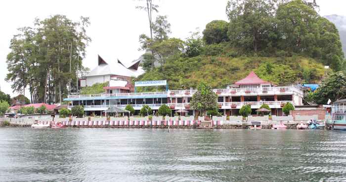 Bên ngoài Darma Agung Beach Hotel Parapat