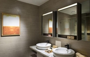 In-room Bathroom 3 Expressionz Suite by iHost Global