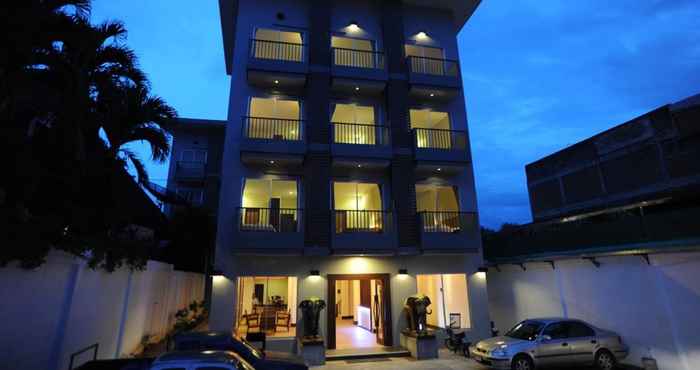 Bên ngoài Mawin Hotel 