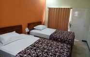 Kamar Tidur 2 The Warong Villa and Guesthouse