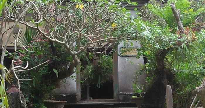 Lobby Majapahit Guest House, Gym & Spa