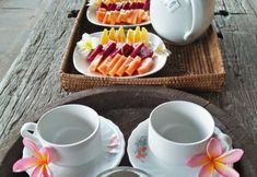 レストラン 5 Majapahit Guest House, Gym & Spa