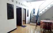 Lobby 3 3 Bedroom Homestay Jogja Paten