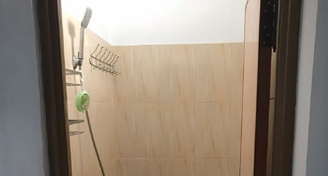 In-room Bathroom 2 Modern Room Zaky Guest House (ZKM)