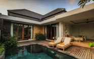 Swimming Pool 4 Giri Ungasan Villa