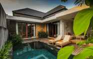 Swimming Pool 3 Giri Ungasan Villa