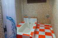 In-room Bathroom Ary's Village 