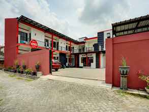 Luar Bangunan 4 SUPER OYO 3702 Homestay Bougenville Syariah