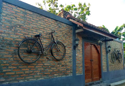 外観 Omah Ndeso Godean - Traditional House 2