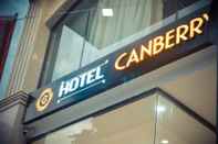 ภายนอกอาคาร Canberry Hotel