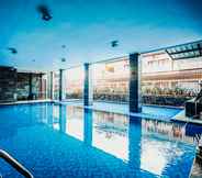 Swimming Pool 3 The Priangan Hotel @ Sudirman 