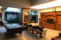 Fitness Center U-Nice Residence, 15 Beds ENTIRE HOUSE, City Centre