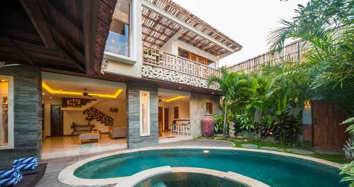 Exterior Villa Suzuki 2 Seminyak