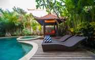 Kolam Renang 7 Villa Suzuki 2 Seminyak