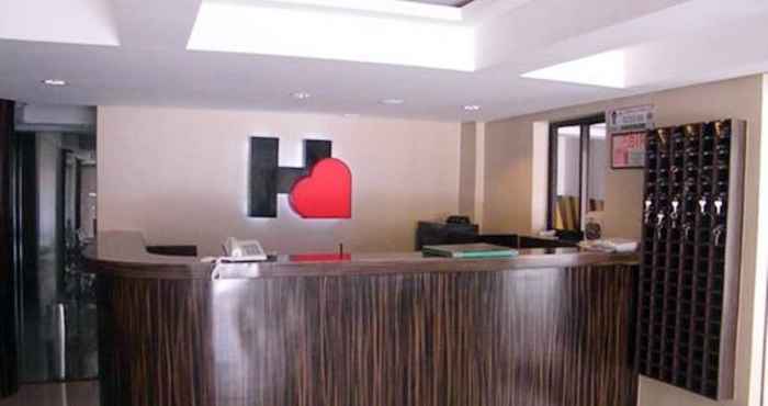 Lobby Harts Hotel Quezon City