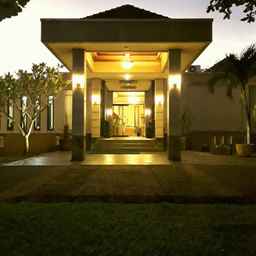 Karang Sari Hotel, 1.002.912 VND