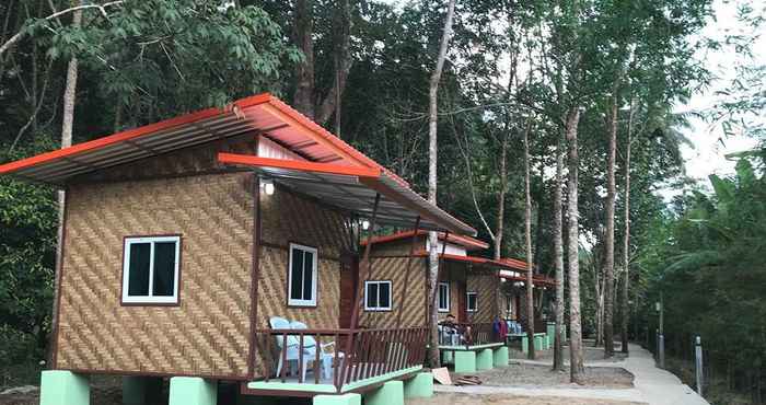 ภายนอกอาคาร Khaosok Bamboo Huts Resort