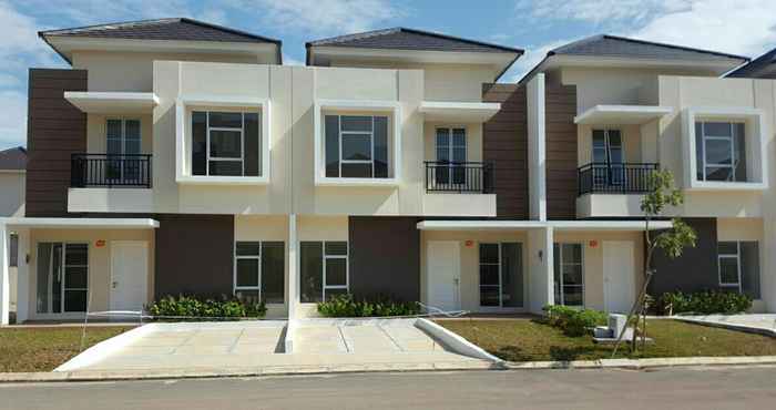 Exterior Minimalist House at Batam Center (SSL)