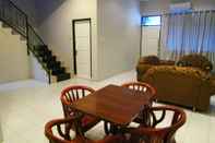 Common Space Duatujuh Homestay