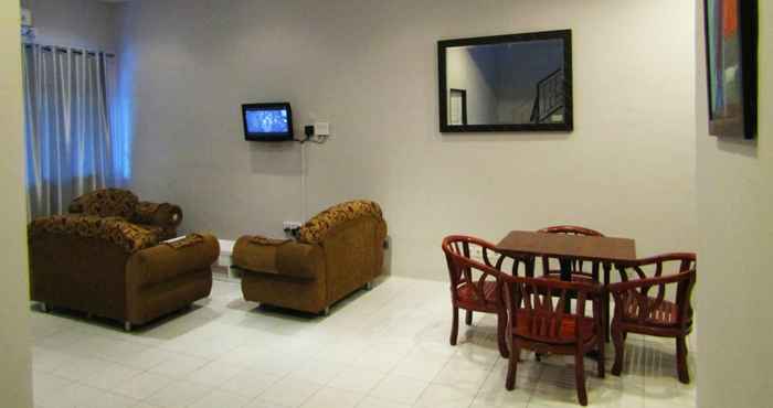 Lobby Duatujuh Homestay