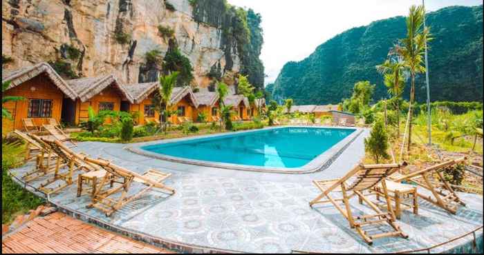 สระว่ายน้ำ Trang An Valley Bungalow