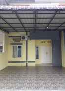 EXTERIOR_BUILDING Guest House Setiabudi Medan