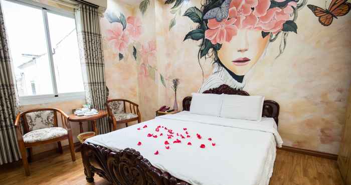 Bedroom Phuong Linh Hotel