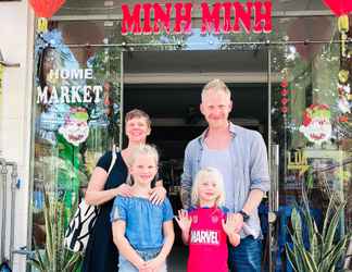 Bên ngoài 2 Minh Minh Homestay