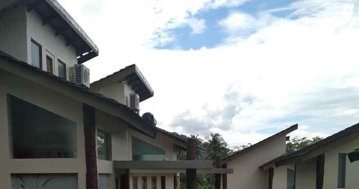 Lobby Panorama Lembah Gunung Kujang