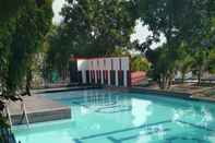 Swimming Pool Panorama Lembah Gunung Kujang