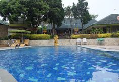 Swimming Pool 3 De One Heritage Village