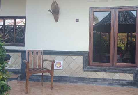 Lobby Warung Padi Bali & Guest House