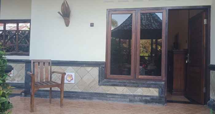 Lobby Warung Padi Bali & Guest House