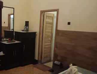 Kamar Tidur 2 Warung Padi Bali & Guest House