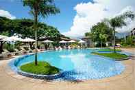 Swimming Pool Bacau Bay Resort Coron