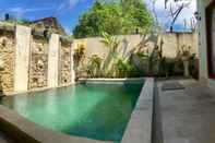 Swimming Pool Bagusrama Villa