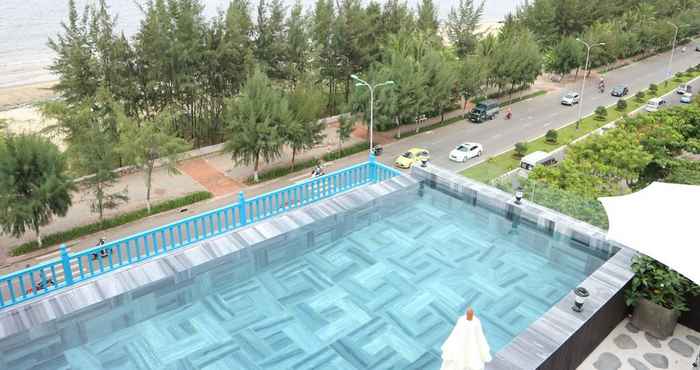 Swimming Pool Santori Hotel Danang Bay