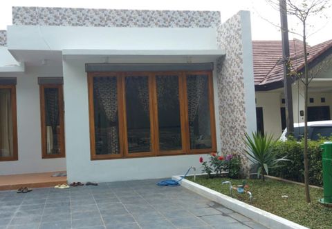Bangunan Cozy Villa Mawar