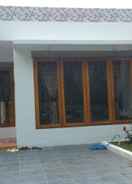 EXTERIOR_BUILDING Cozy Villa Mawar