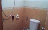 Toilet Kamar 6 Bagus Jaya Residence 2 