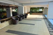 バー、カフェ、およびラウンジ TATA ROOM @ Bassura City Apartemen