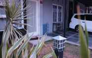 Exterior 3 Derian Homestay Bandung