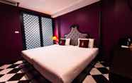 Bedroom 2 Violet Tower at Khaosan Palace