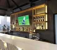 Bar, Kafe, dan Lounge 7 Apollonia Royale Hotel