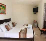 Kamar Tidur 2 Loreland Farm Resort