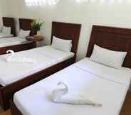 Kamar Tidur 6 Loreland Farm Resort