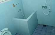 In-room Bathroom 3 Homestay Bumijo 28