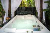 Perkhidmatan Hotel Baan Thapae Boutique Resort Thai and Relax Massage